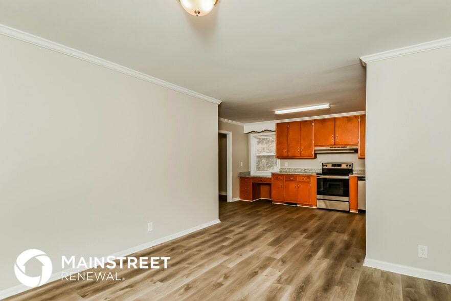 Building Photo - 207 Breedlove Ave