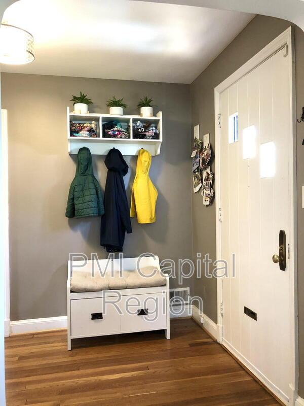 Building Photo - 10305 Ridgemoor Dr