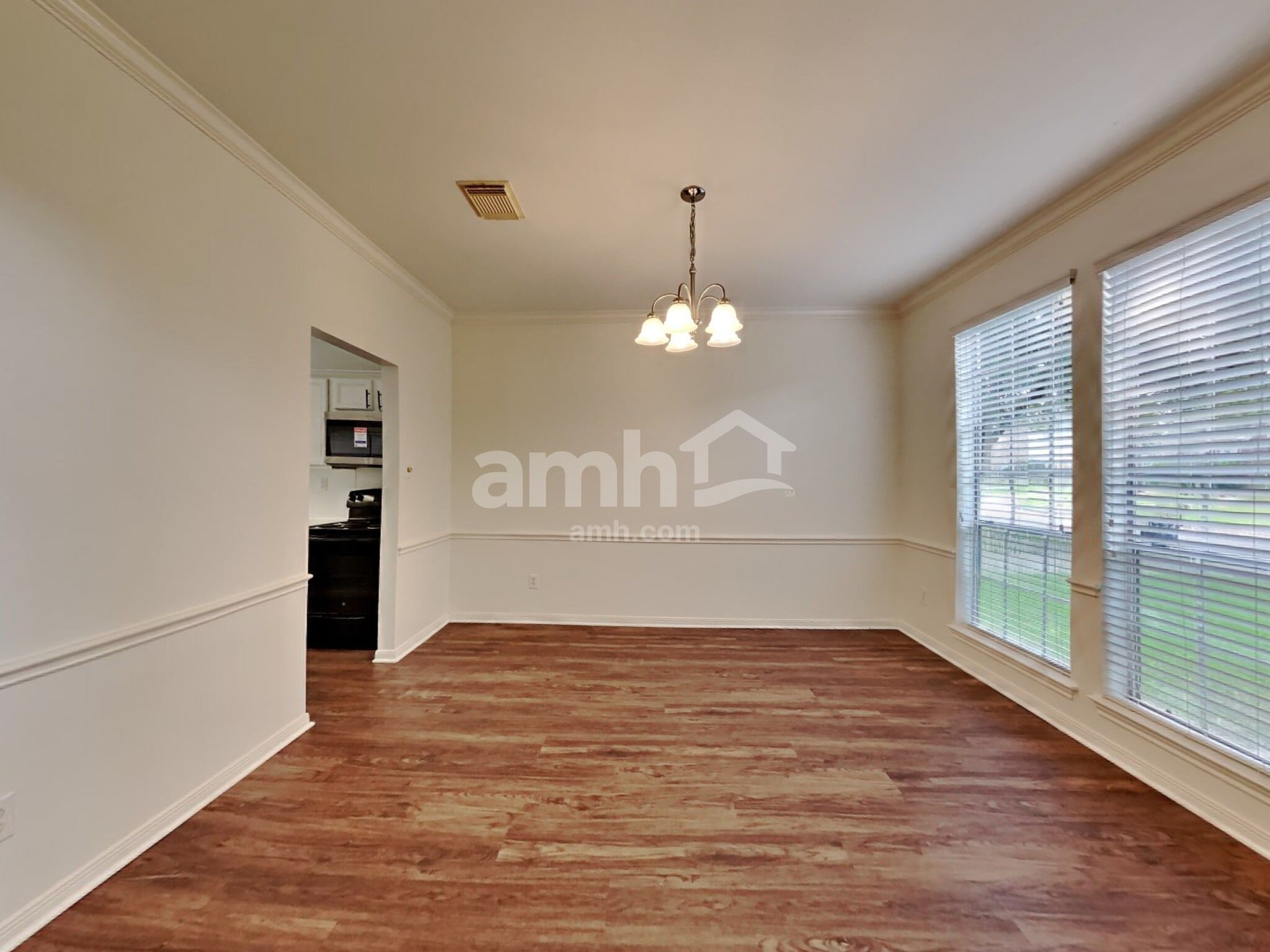 Building Photo - 2036 Pembroke Bay Dr