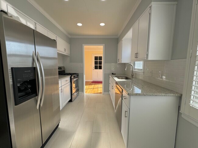 Building Photo - 2908 Cheyenne Cir