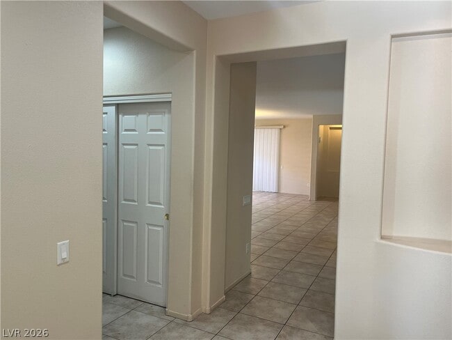 Building Photo - 10922 Moonbeam Glow Ln