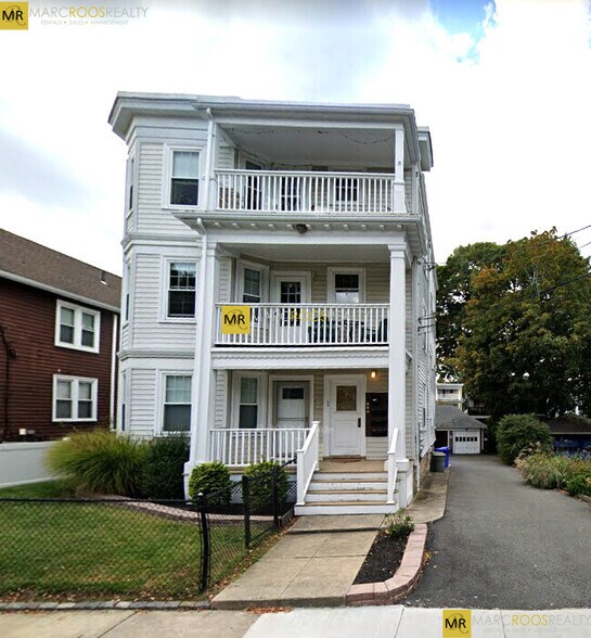 Building Photo - 38 Turner St