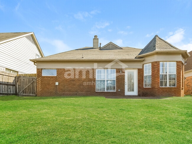 Building Photo - 2199 Purple Leaf Ln