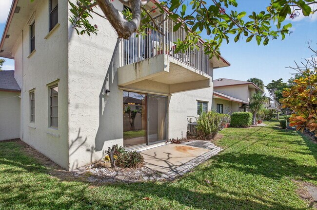 Building Photo - 1780 NE 39th Ct