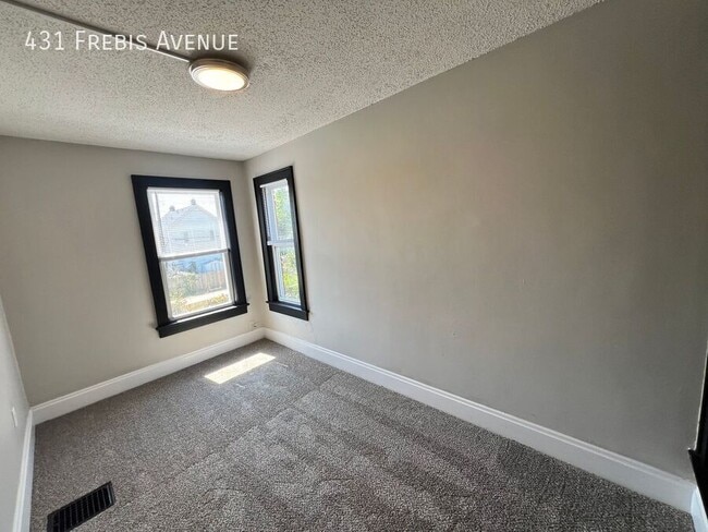 Building Photo - 431 Frebis Ave