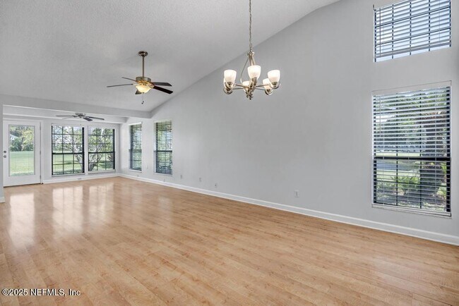 Building Photo - 101 Willow Pond Ln