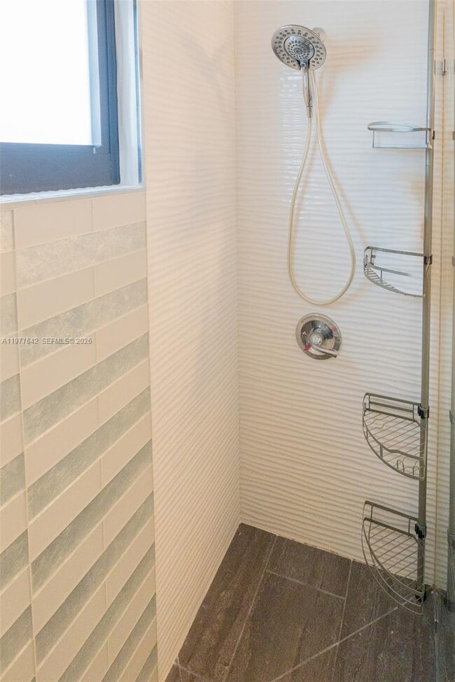 Building Photo - 1662 N 14th Terrace