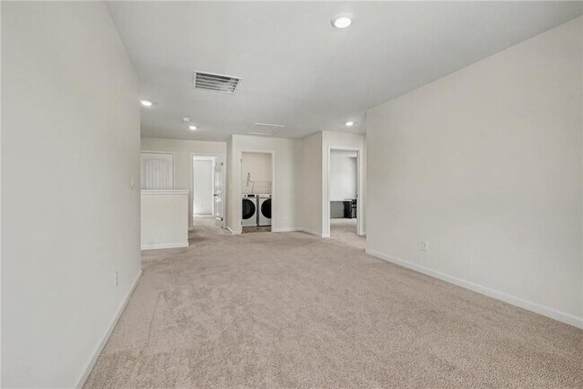 Building Photo - 477 Starbuck Parkway