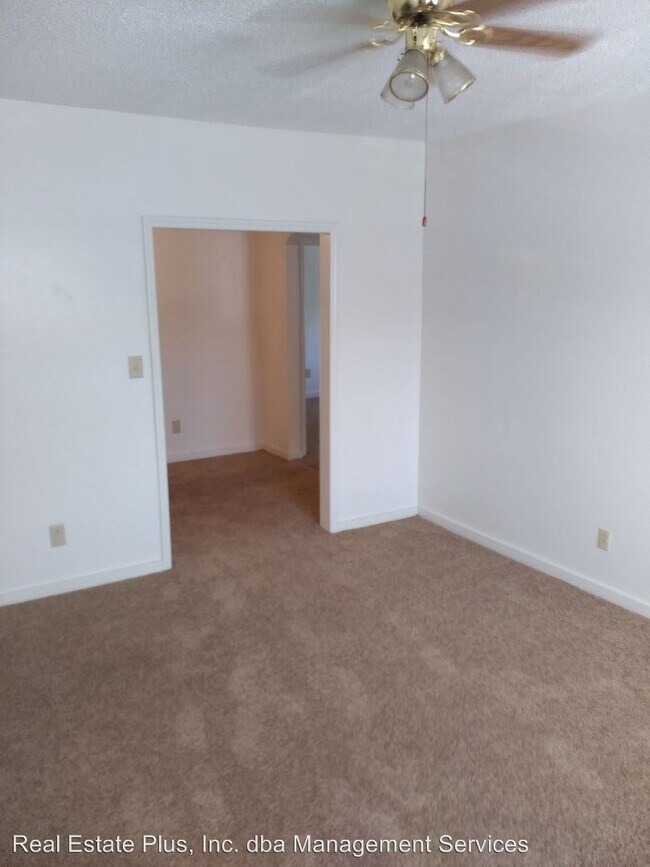 Building Photo - 2 br, 1 bath Apartment - 604 A East Main St.