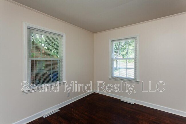 Building Photo - 1708 Dallas St
