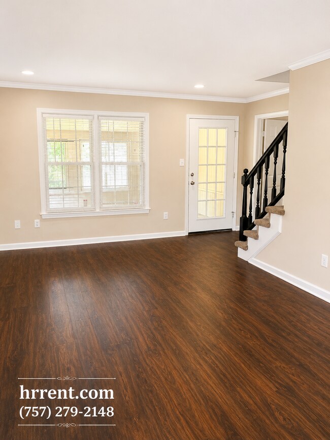 Building Photo - Amazing 3 Bedroom 2 Bathroom  Two-Story Single Family townhome located in the Nottingham-Westmore...