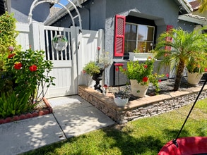 Building Photo - 39850 St Honore Dr