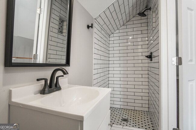 Building Photo - 1891 Stanton St