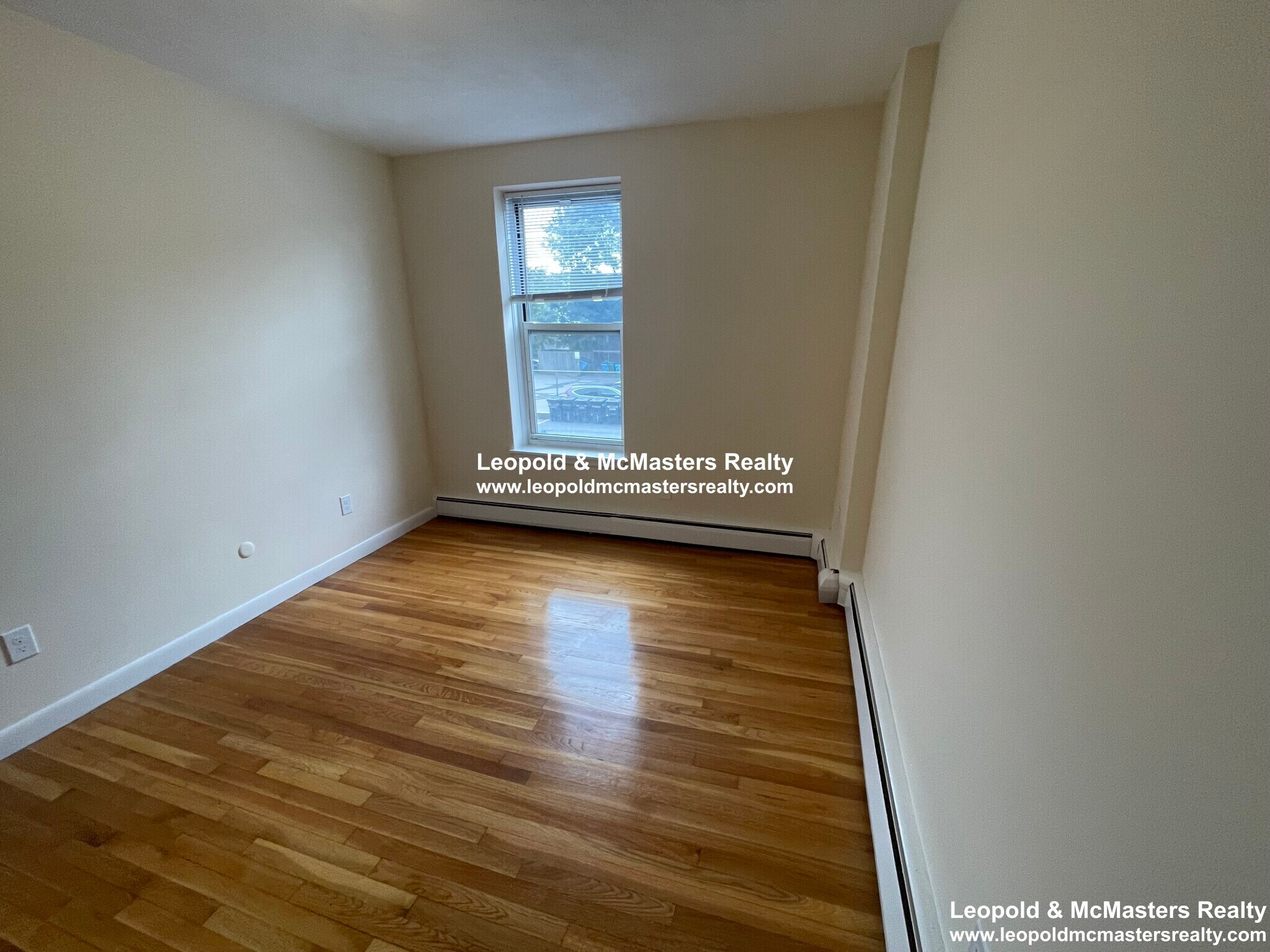 Building Photo - 180 North Beacon St