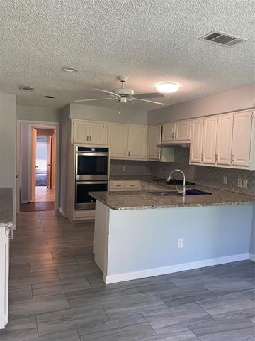 Building Photo - 6005 Black Berry Ln