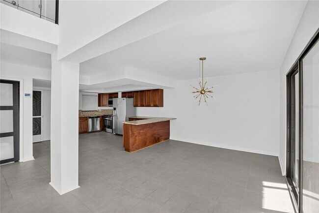 Building Photo - 13618 Greenfield Dr