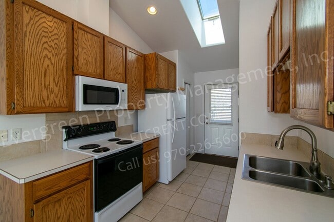 Building Photo - Spacious Loft in Old Town Fort Collins