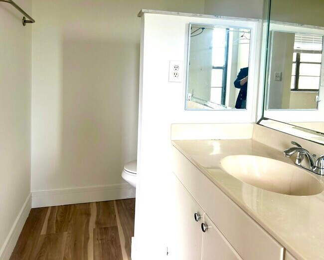 Building Photo - 9370 SW 8th St