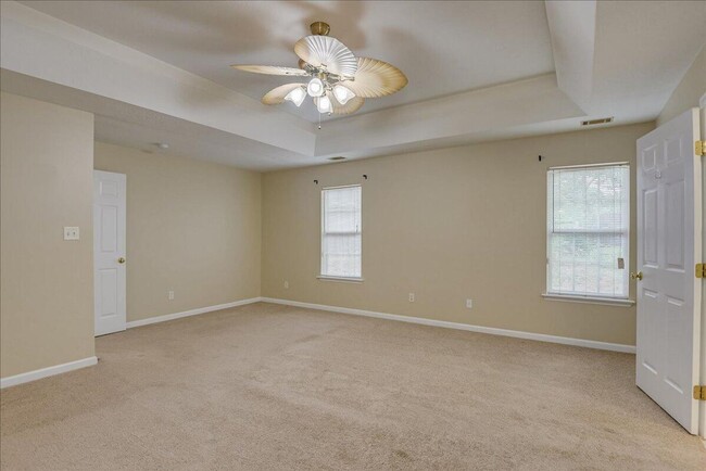 Building Photo - 924 Prairie Cir