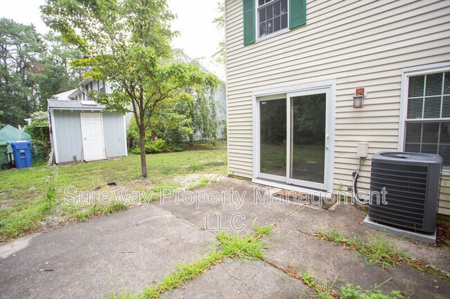 Building Photo - 38 Dorchester Cir