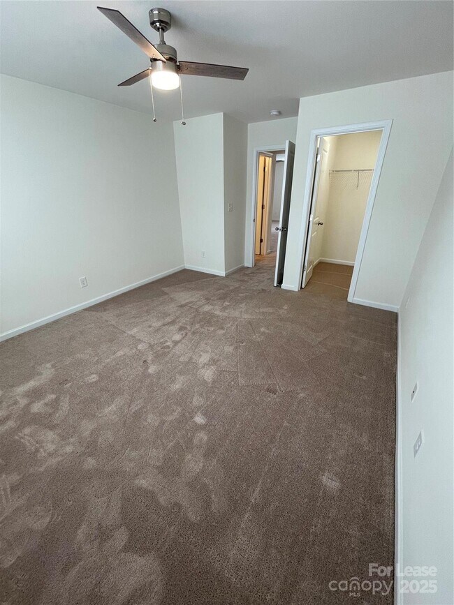 Building Photo - 132 Hillston Ln