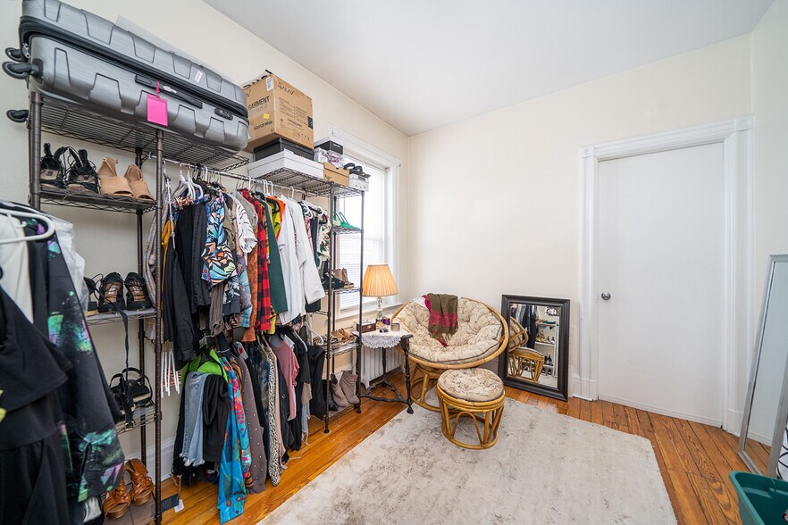 Building Photo - 508 Hudson Ave