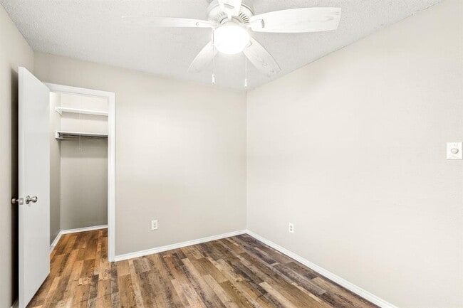Building Photo - 12900 Garfield Ln