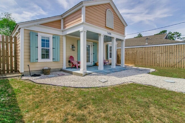 Building Photo - 5499 Medina Rd