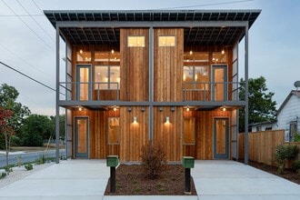 Building Photo - 626 Delaware St