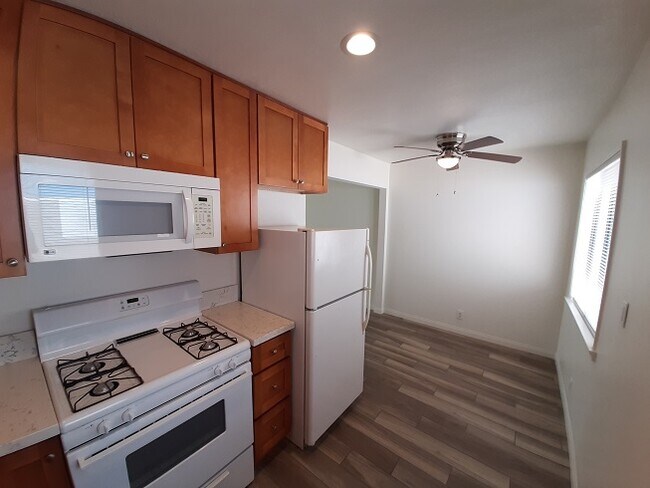 Kitchen - 205 N Florence St