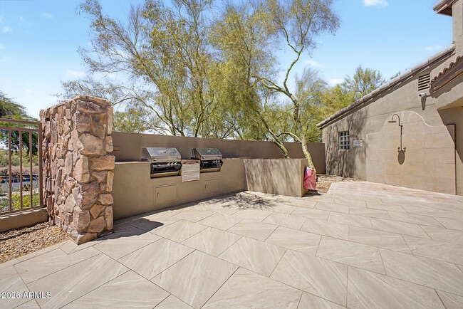 Building Photo - 10588 E Autumn Sage Dr
