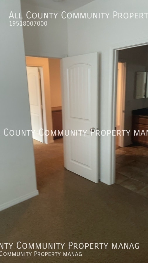 Building Photo - 40298 Hannah Way