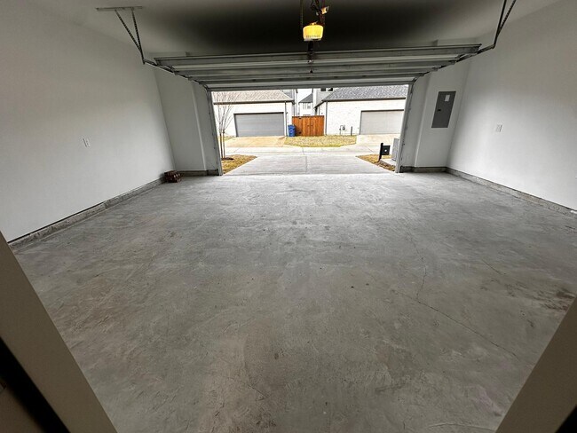 2 Car Garage - 12874 Teton St