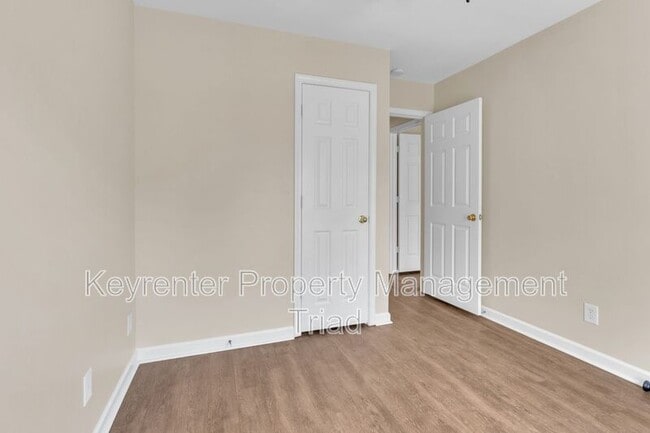 Building Photo - 3111 Alder Way