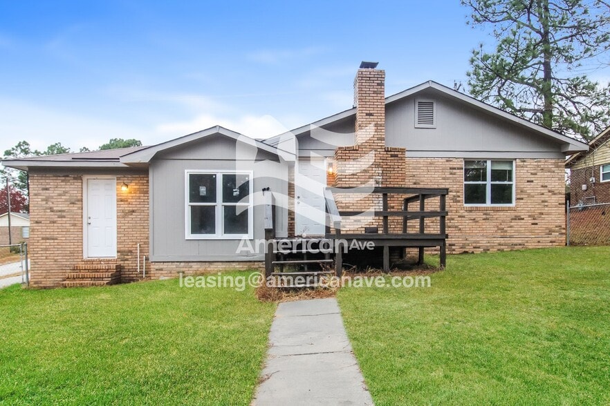 Building Photo - 3752 Fairington Dr