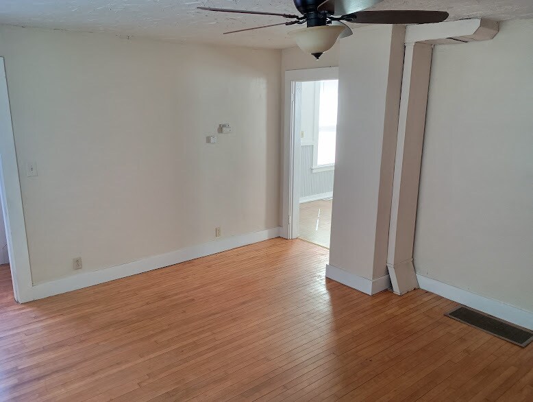 Living Room - 54 Quality Ave