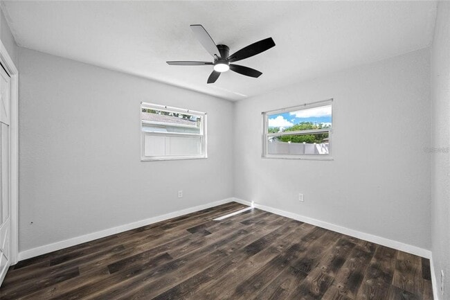 Building Photo - 1411 39th Ave N