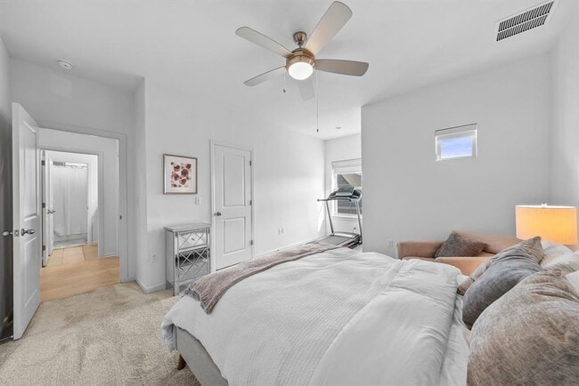 Building Photo - 5820 Harper Park Dr