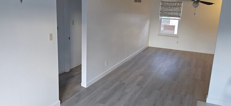 Building Photo - 685 Boca Raton Dr