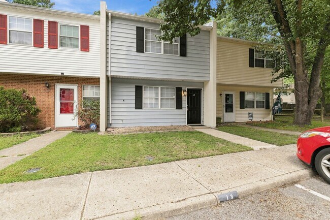 Building Photo - 13 Betty Lee Pl