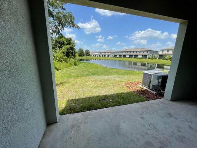 Building Photo - 23213 Willow Glen Way