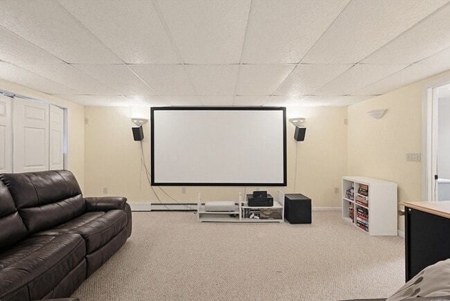Building Photo - 35 Millbrook Dr