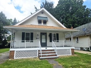 Building Photo - 745 Lafollette St