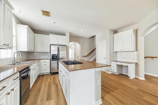 Building Photo - 7107 Harmony Cove