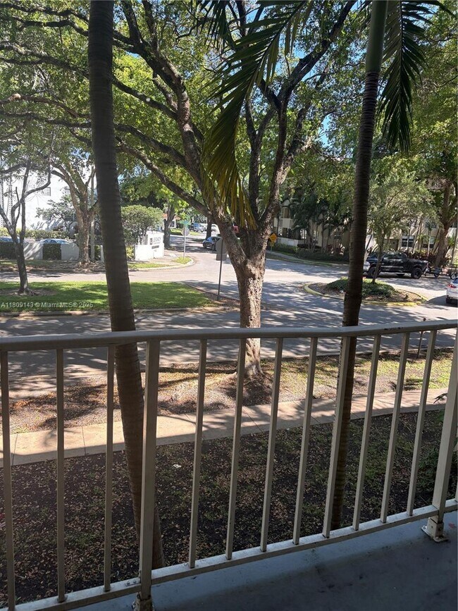 Building Photo - 1805 Sans Souci Blvd