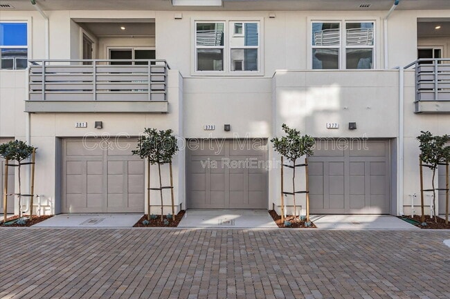 Building Photo - 379 Lundy Pl