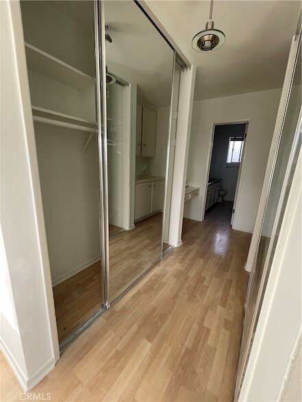 Building Photo - 811 6th St