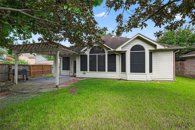 Building Photo - 3702 Cedar Valley Dr