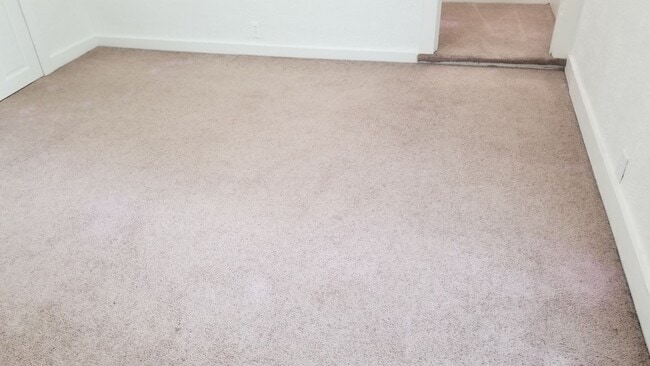 Building Photo - 826 W Elsie St