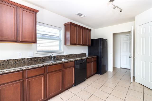 Building Photo - 128 Oriole Dr